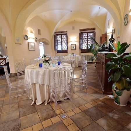 Hotel Corte Dei Tini Терамо Екстер'єр фото