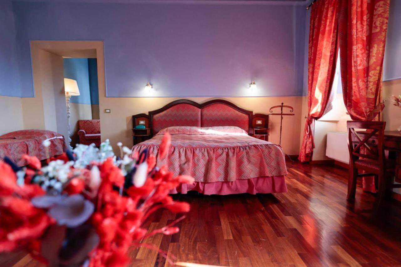 Hotel Corte Dei Tini Терамо Екстер'єр фото