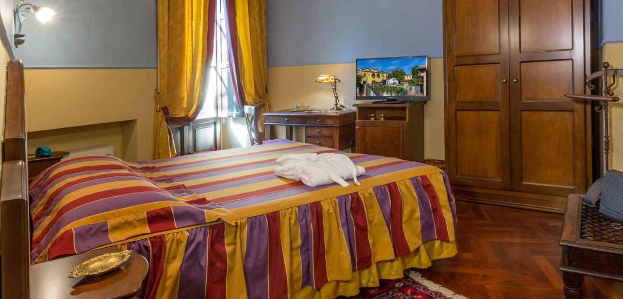 Hotel Corte Dei Tini Терамо Екстер'єр фото