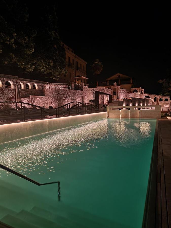 Hotel Corte Dei Tini Терамо Екстер'єр фото