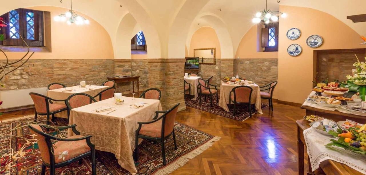 Hotel Corte Dei Tini Терамо Екстер'єр фото